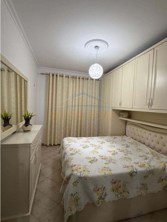 Qera, Apartament 1+1, Yzberisht