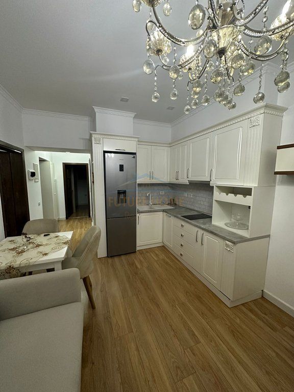 Affitto, Appartamento 2+1, Palazzi Shallvare, Tirana