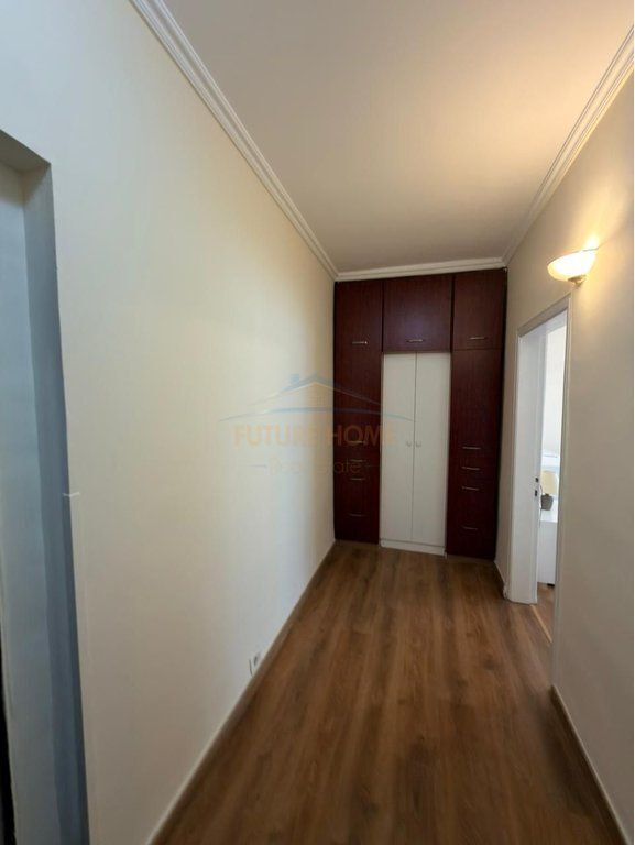 Affitto, Appartamento 2+1+2 Posti Auto, Pazari i Ri.