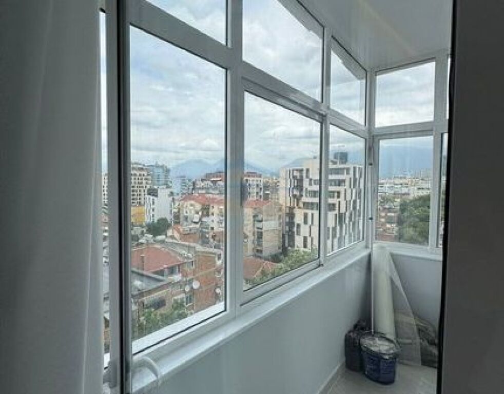 Shitet, Apartament 1+1, Myslym Shyri, Tiranë.