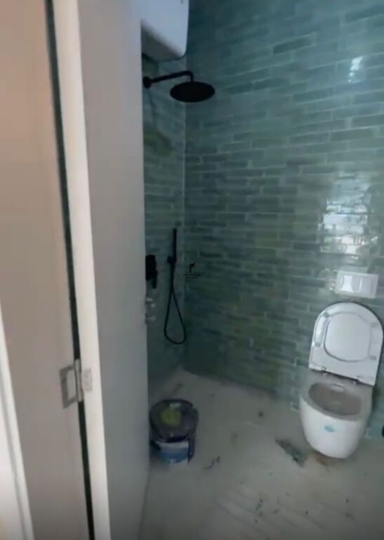OFFICE FOR RENT 125 M2 DIBRA STREET 800 EURO FH-76856