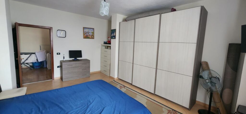 🏡 Jepet Apartament me Qera 2+1 tek Siri Kodra afer Frigoriferit me cmimin 500 Euro