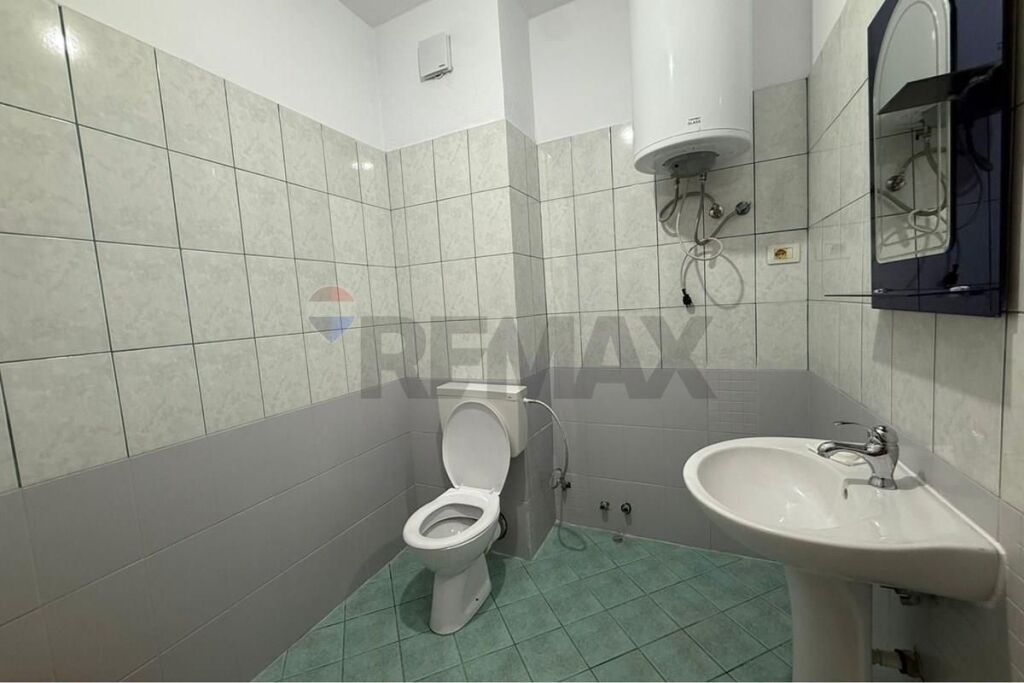 Apartament - Për Qira - Rruga Teodor Keko, Tiranë