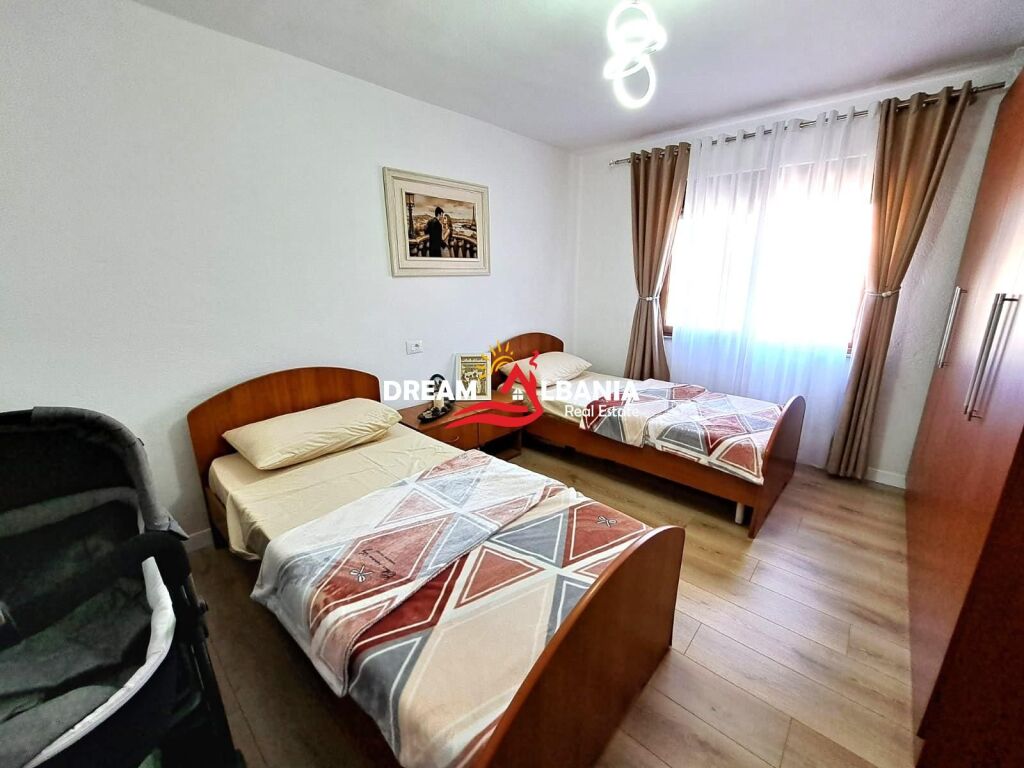 Appartamento 2+1 in vendita a Laprake vicino a KMY a Tirana