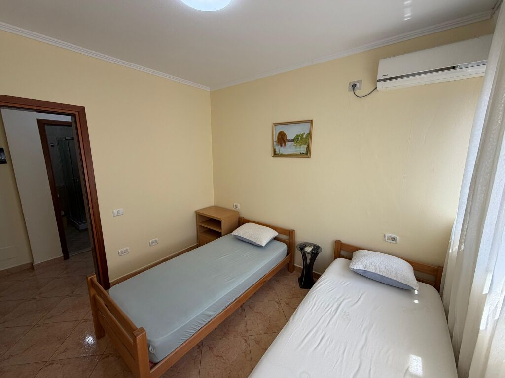 🏡 Appartamento 2+1+2 in affitto 📍 Via Dibrës, vicino al Complesso “Halili” ✨