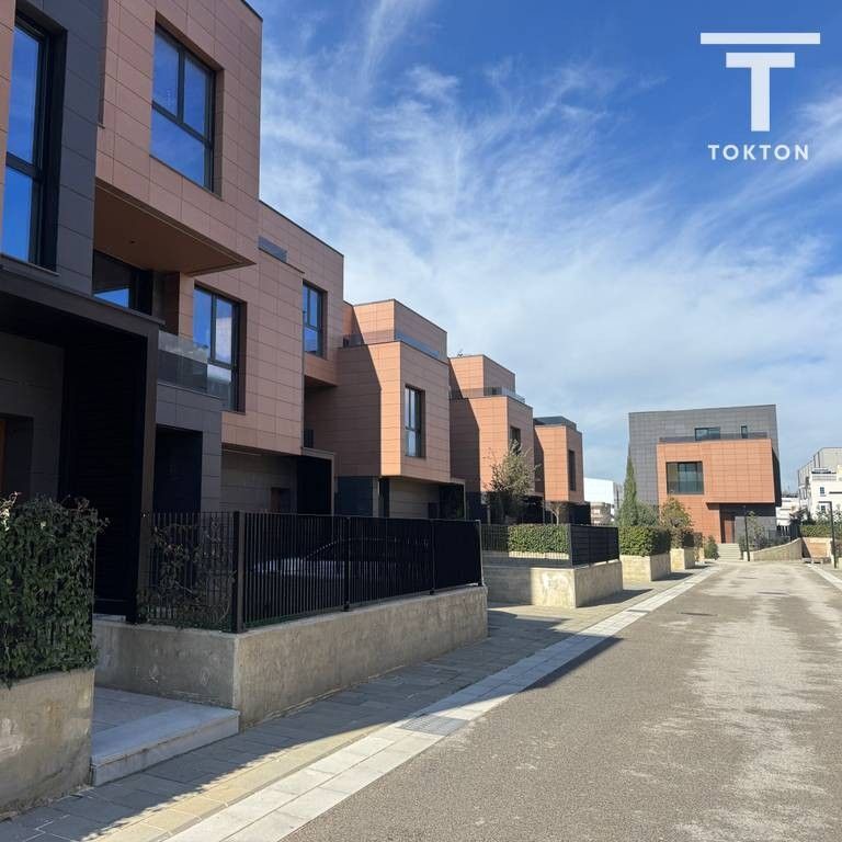 FOR SALE, ATTACHED VILLA, TEG, TIRANA