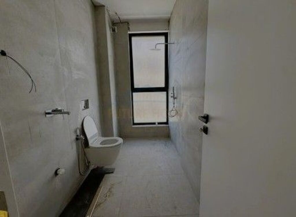 Disponojme per Shitje Apartament 1+1 prane Spak, Rruga Jordan Misja