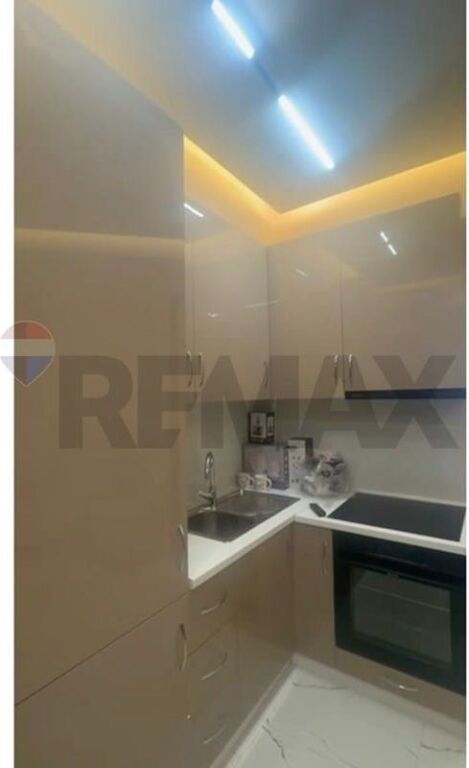 Apartment 1+1 for rent near the United School!