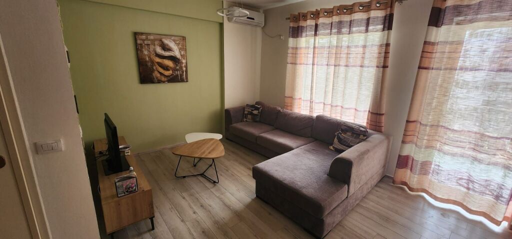 Appartamento in affitto 2+1 Vicino allo Zoo (ID B220530) Tirana