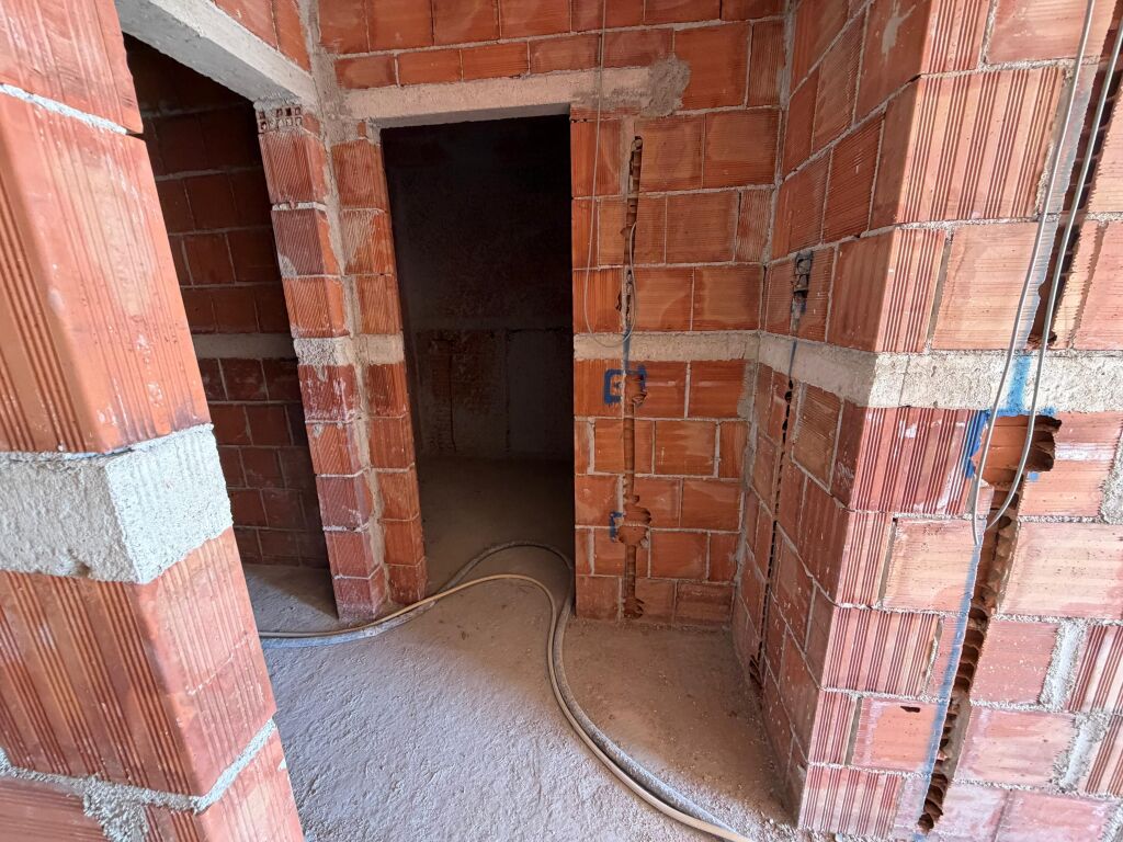 🏡 Apartment 1+1 for sale 📍 “5 Maji” Street, Tirana