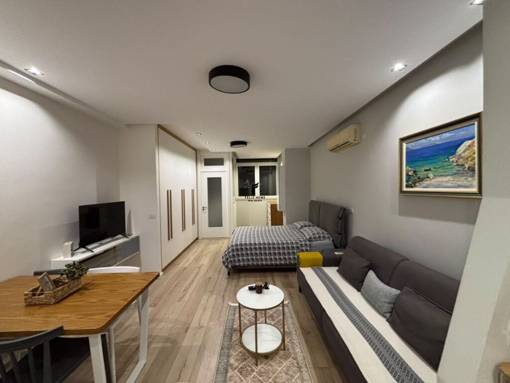 MONOLOCALE IN AFFITTO 50M2 CITTÀ STUDENTI 45.000 LEKE FH-76889
