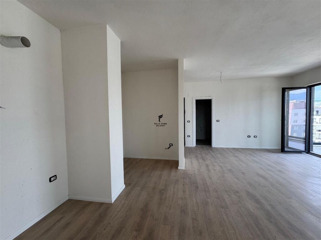 IN VENDITA APPARTAMENTO 2+1 EX CAMPO DI AVIAZIONE 180.000 EURO FH-76905