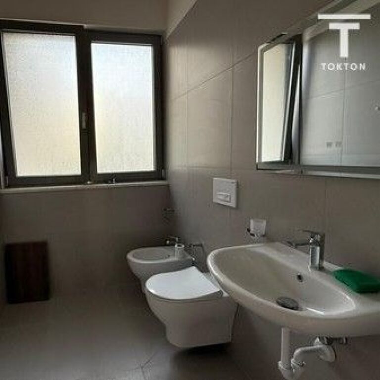 QIRA, VILË, GREEN VALLEY RESIDENCE, LIQENI I THATË, TIRANË