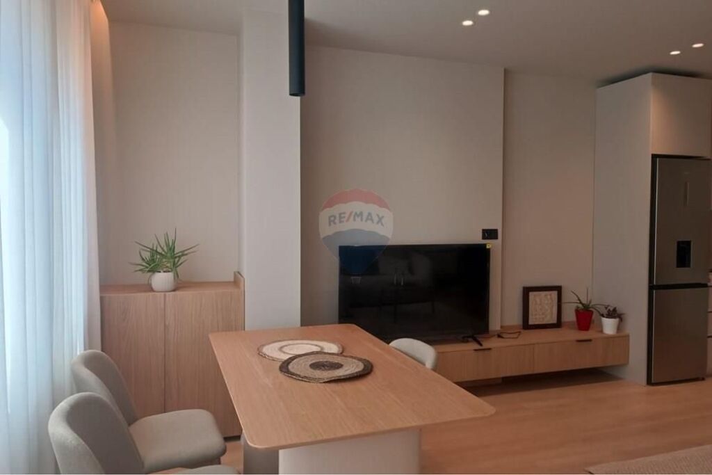 Apartament - Për Qira - Rruga Margarita Tutulani, Tiranë(ID: 530411003-939)