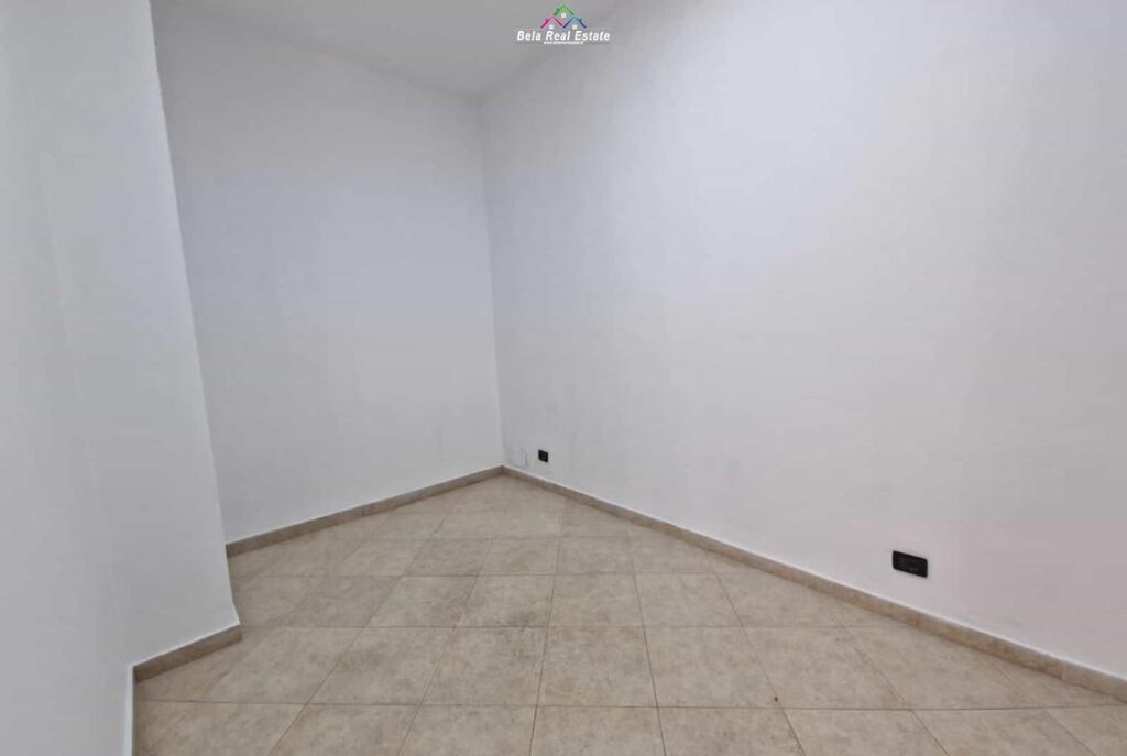 Ufficio in affitto a Myslym Shyr (ID BZ2934) Tirana