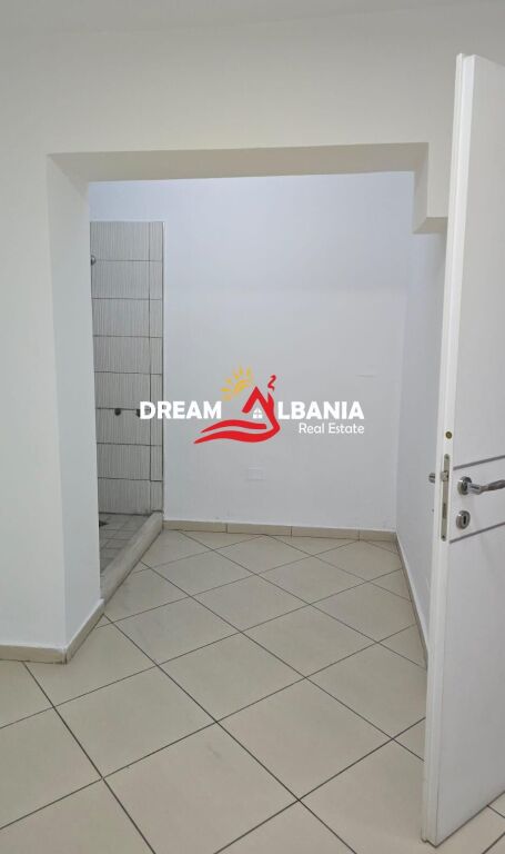 Office for Rent/Business Environment on Myslym Shyri Street, near Someg in Tirana