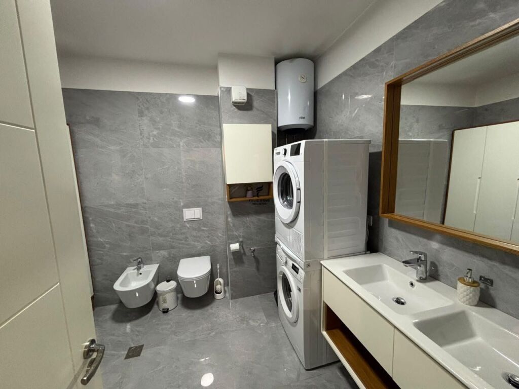 MONOLOCALE IN AFFITTO 50M2 CITTÀ STUDENTI 45.000 LEKE FH-76889