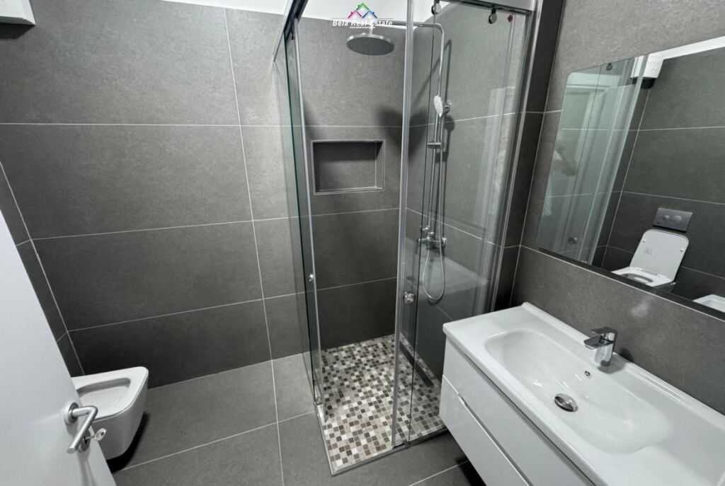 Appartamento In Affitto 1+1 Al Complesso Golden Park (ID B2101731) Tirana