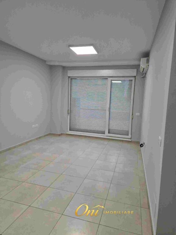 UFFICIO IN AFFITTO 60M2 21 DICEMBRE