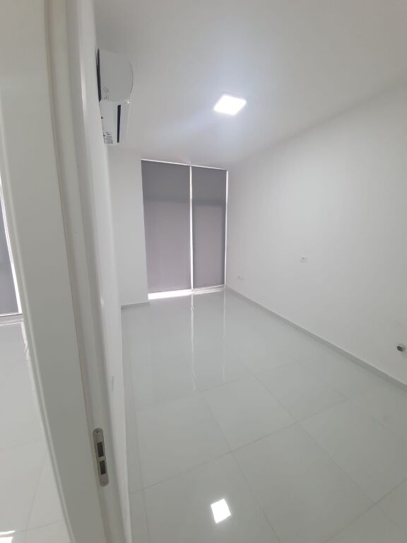 Office space for rent in Municipality