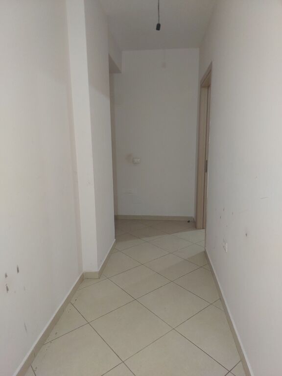 Affitto | Appartamento 2 + 1 | Via 5 Maji | 450 €/mese