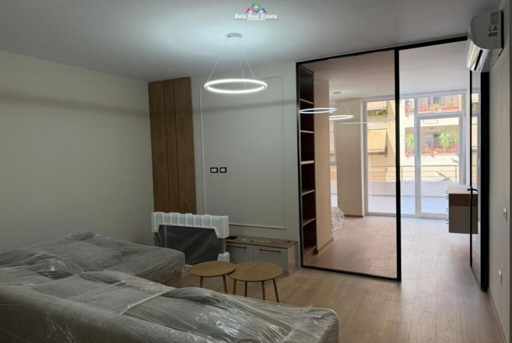 Apartament Me Qera 1+1 Tek Kopshti Zoologjik/Botanik ( ID B2101723) Tirane
