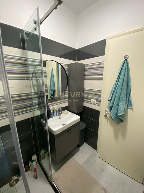 LURA 3-GOLFO DI LALZIT, VENDIAMO APPARTAMENTO 2+1