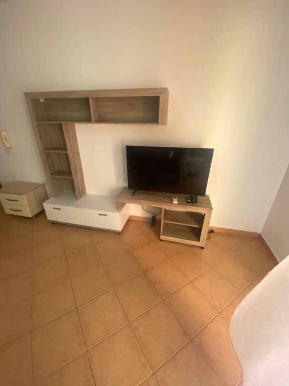 ✨ Apartament modern me qera – 1+1 Ish Parku I Autobuzave  Tiranë ✨