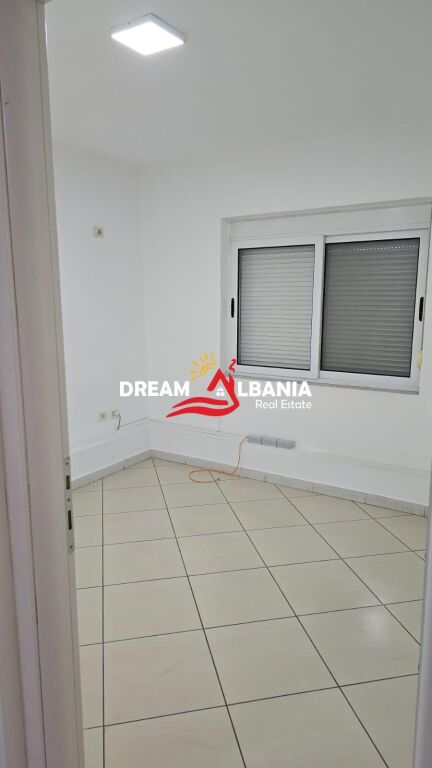 Office for Rent/Business Environment on Myslym Shyri Street, near Someg in Tirana