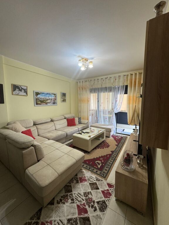 AFFITTASI | APPARTAMENTO 2+1 A ASTIR / Via Milto Sotir Gura, vicino a Ozon, 
