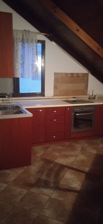 Apartament me qera