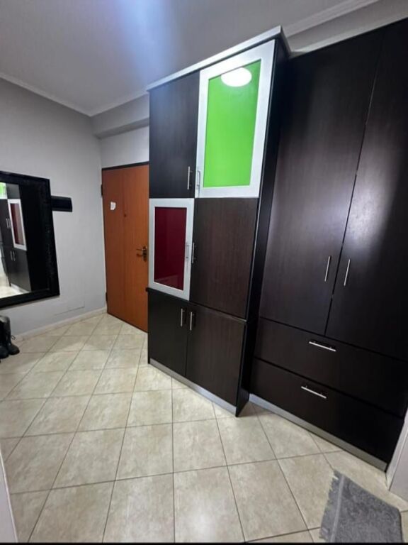 🏢 Locale in Affitto nella Zona di Markata, Durazzo