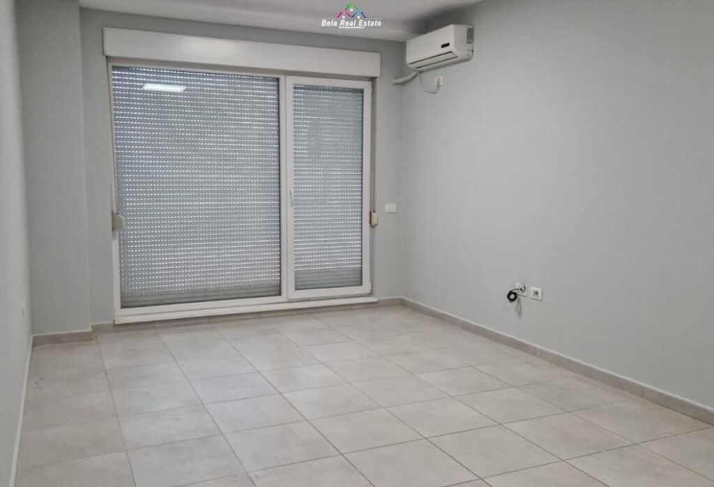 Office For Rent 1+1 Near 21 December (ID BZ2980) Tirana