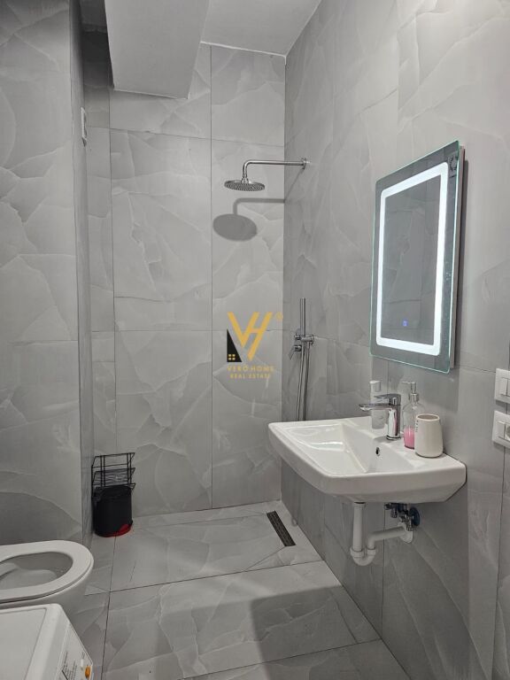 JEPET APARTAMENT 1+1+BLK ME QERA TEK KAIMI, ALI DEMI 40.000 LEKE