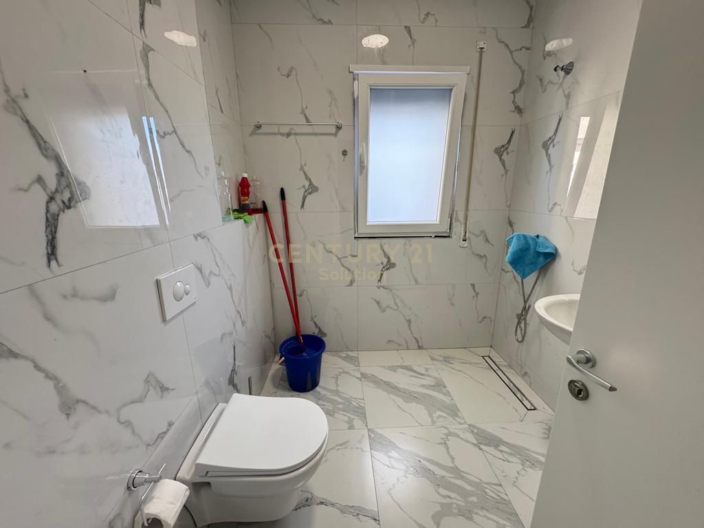 AFFITTASI APPARTAMENTO 2+1+2+VERANDA A XHAMLLIK !