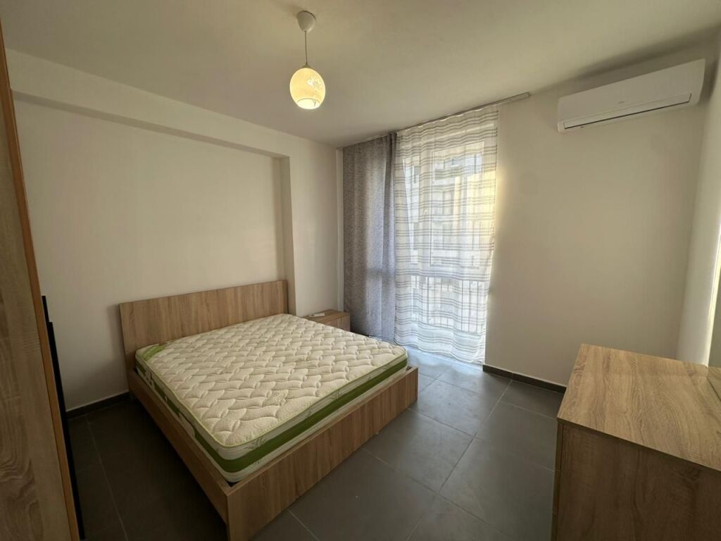 Apartament 3+1 per qira tek Rruga 5-Maji.
