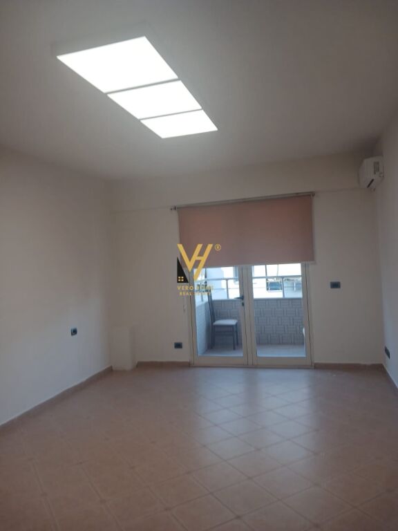 UFFICIO 70 M2 IN AFFITTO A MYSLYM SHYR 60.000 LEKE