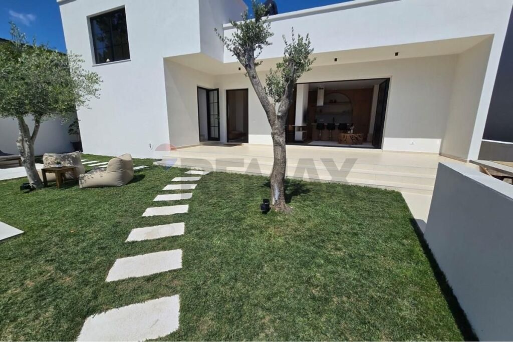 One-story villa for sale in Paskuqan