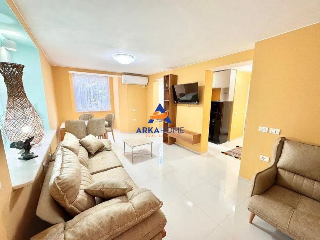 JEPET APARTMENT ME QERA 2+1+BALLKON "SHESHI WILLSON" 800 EURO