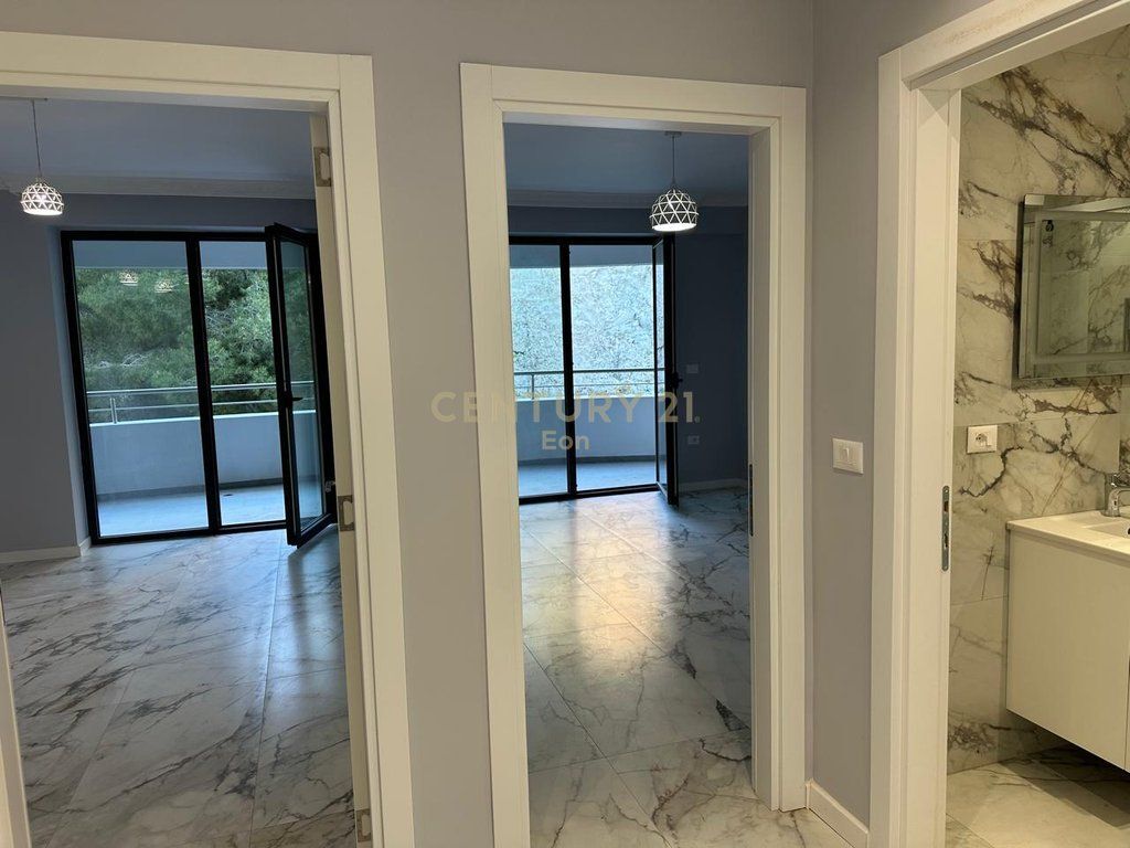 IN VENDITA APPARTAMENTO 2+1+2 CON VISTA MARE PRESSO "WHITE HILL RESIDENCE" A CURRILA !