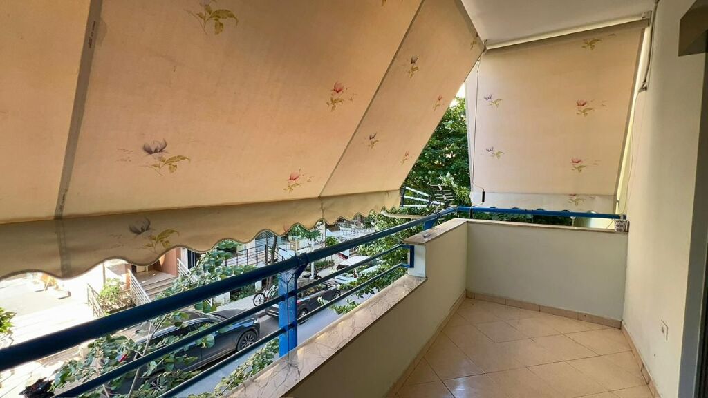 IN AFFITTO: Appartamento 1+1 📍 Komuna e Parisit (Vicino al Bar Oslo) – 2° Piano – 70.000 Lek/Mese – 70 m² – 100% Nuovo e Recentemente Ristrutturato ✨