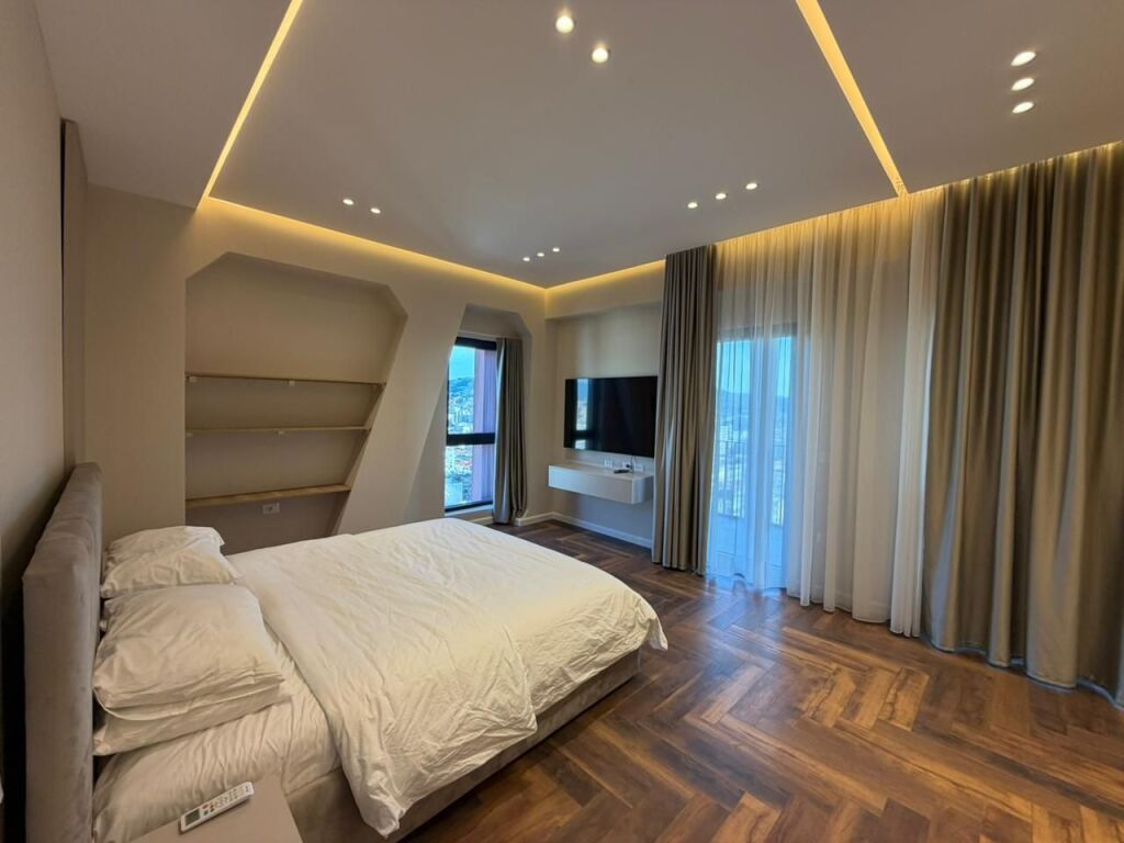 Appartamento 2+1 in affitto presso Garden Buliding Residence a 21 Dhjetori.