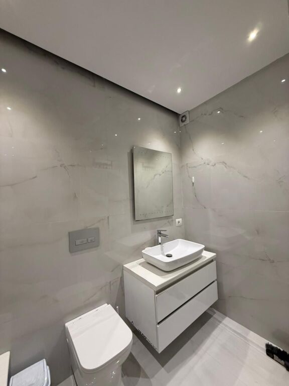 Apartament 2+1 me qera, Bllok.