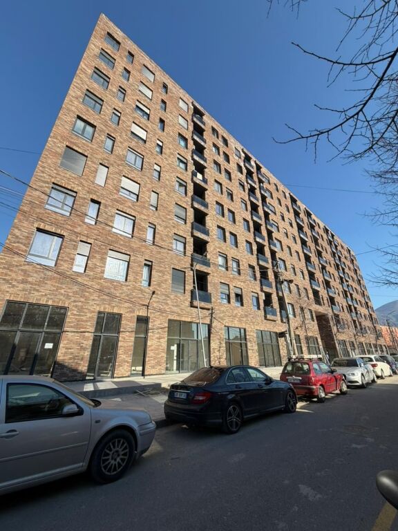 🏡✨ Shitet Apartament 3+1+2 – Gati për Banim | Arb &amp; Trans, 5 Maji ✨🏡