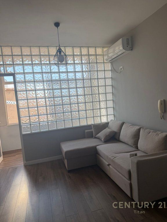 Affittasi appartamento 1+1 al Pazari i Ri! 600 € /mese
