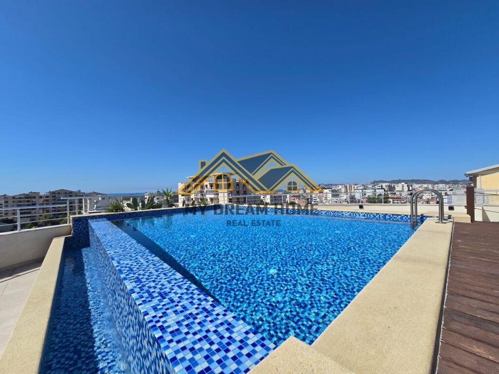 IN VENDITA MONOLOCALE CON PISCINA 3+1+2+ VERANDA SPIAGGIA DURRES COMPLESSO PRIVATO