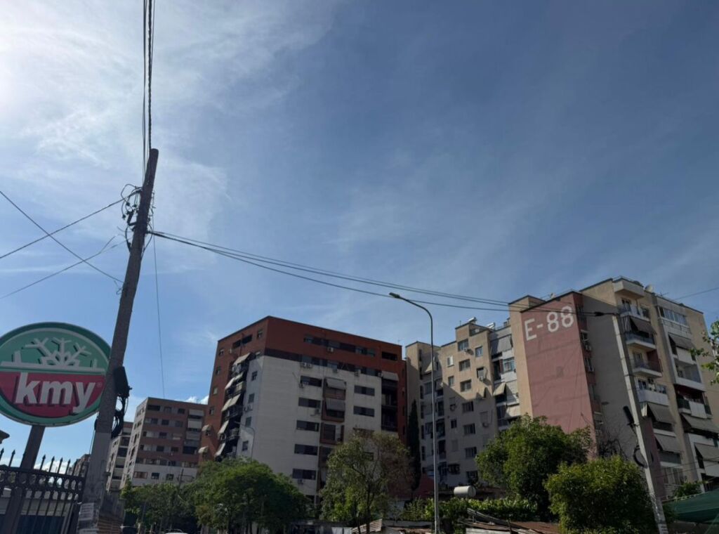 📣 FOR SALE Apartment 2+1+2 📍 Yzberisht, Near KMY, ET88 Complex ✨