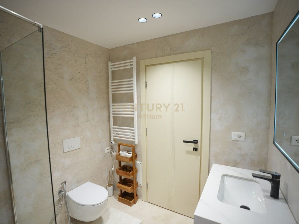 SHITET APARTAMENT I NDARE NE 1+1 DHE STUDIO PRANE BULEVARDIT TE RI