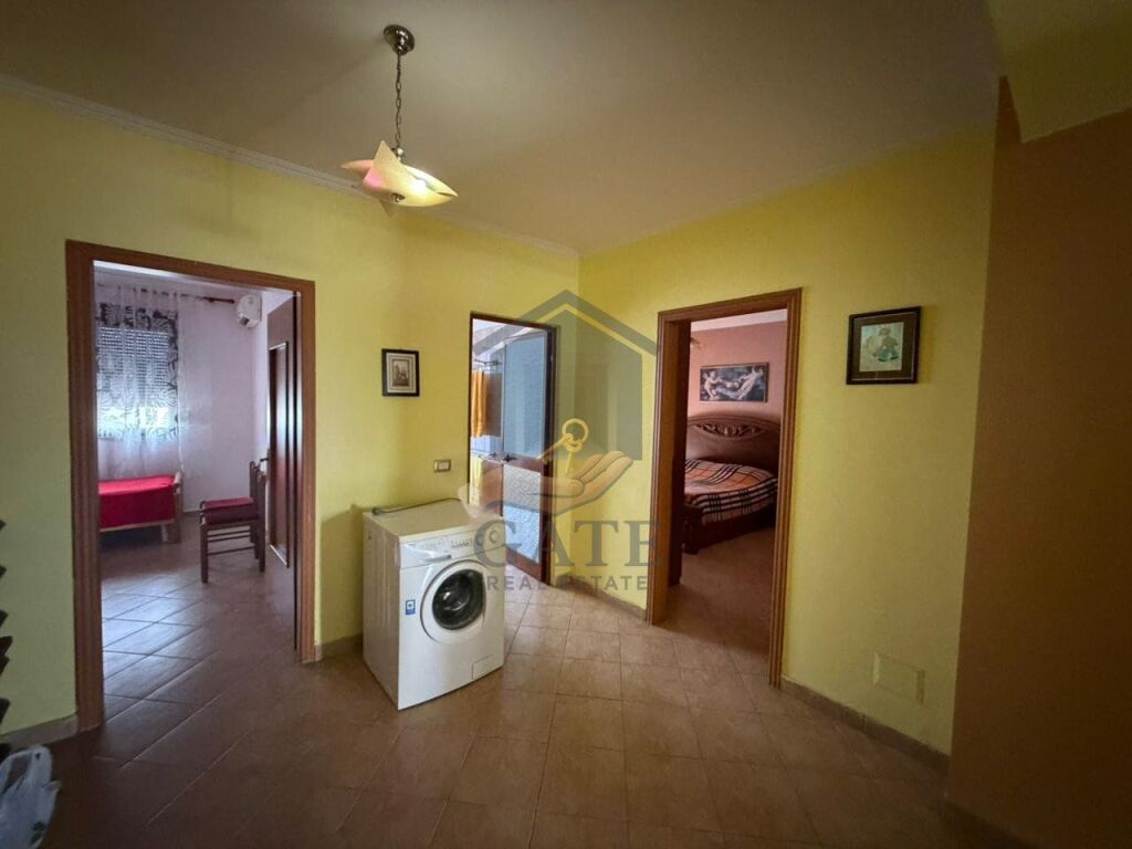 In affitto, Appartamento 3+1+2 Balconi, Nel Centro di Durrës – Vicino alla Policlinica.