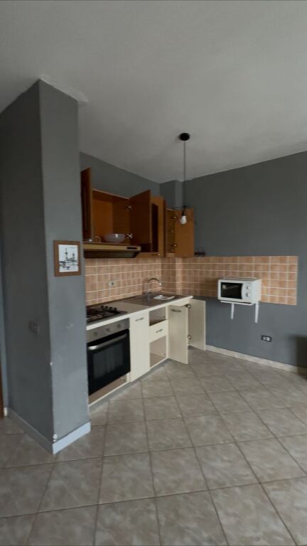 Appartamento 2+1 in vendita vicino allo Stadio – Durrës